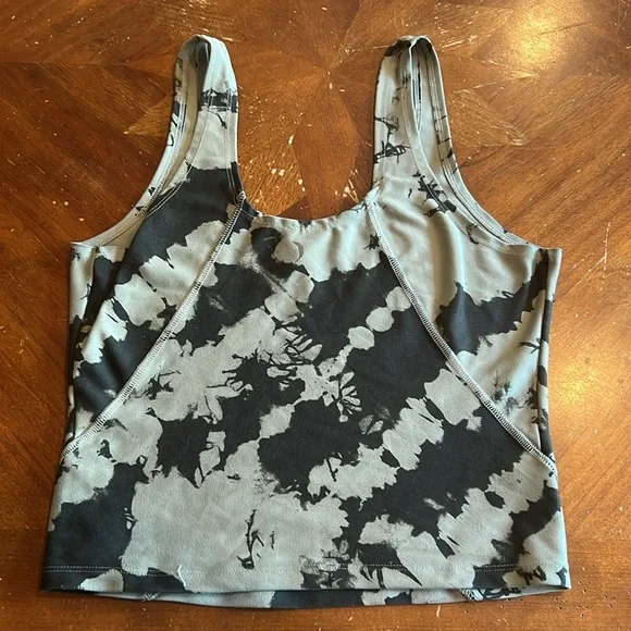 Jessica Simpson Active wear Cropped Tank - Picture 2 of 3